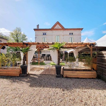 Domaine Le Baraillot, Chambres Et Repas D'Hotes, Soiree Etape Aiguillon Dış mekan fotoğraf