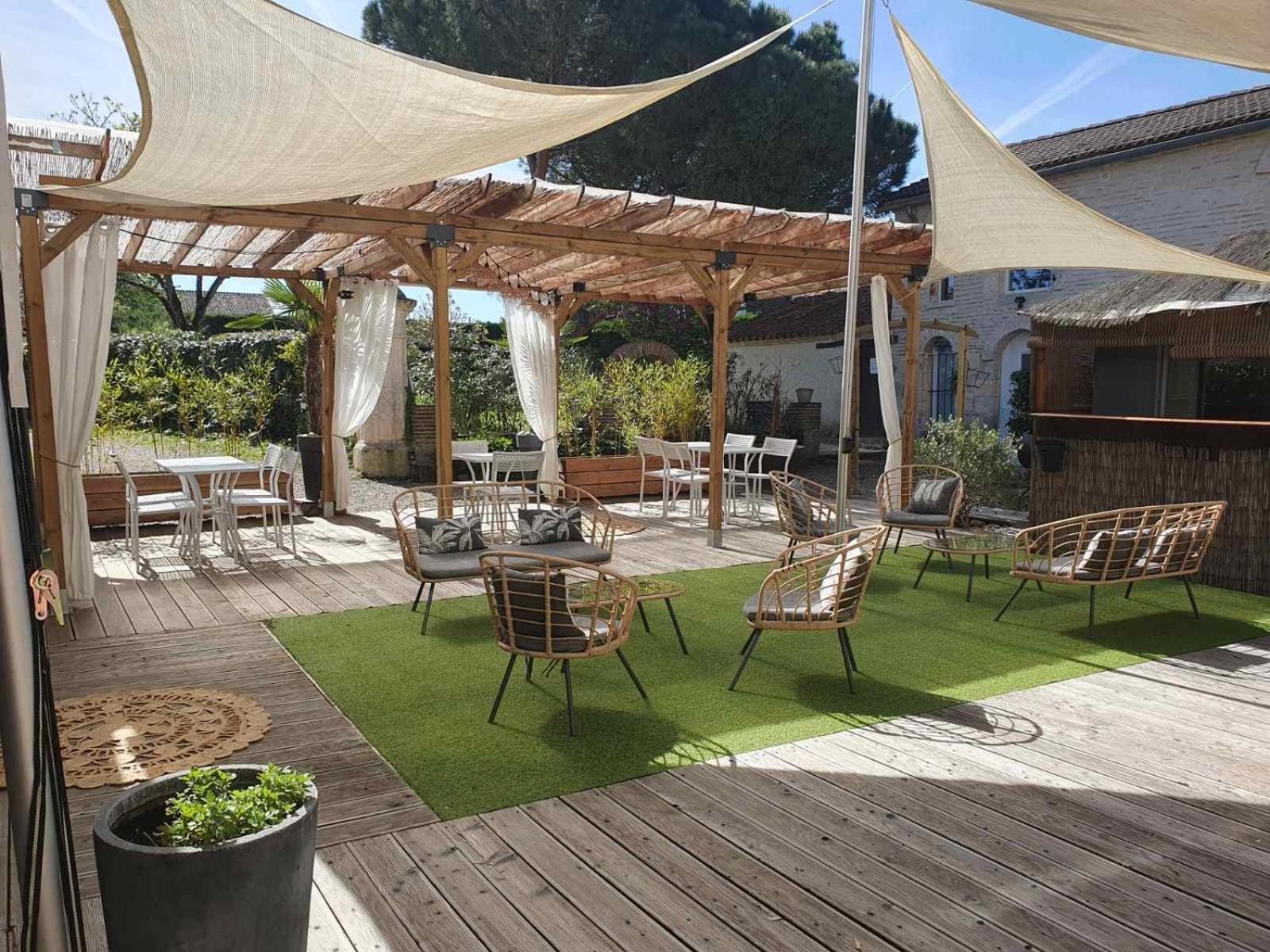 Domaine Le Baraillot, Chambres Et Repas D'Hotes, Soiree Etape Aiguillon Dış mekan fotoğraf